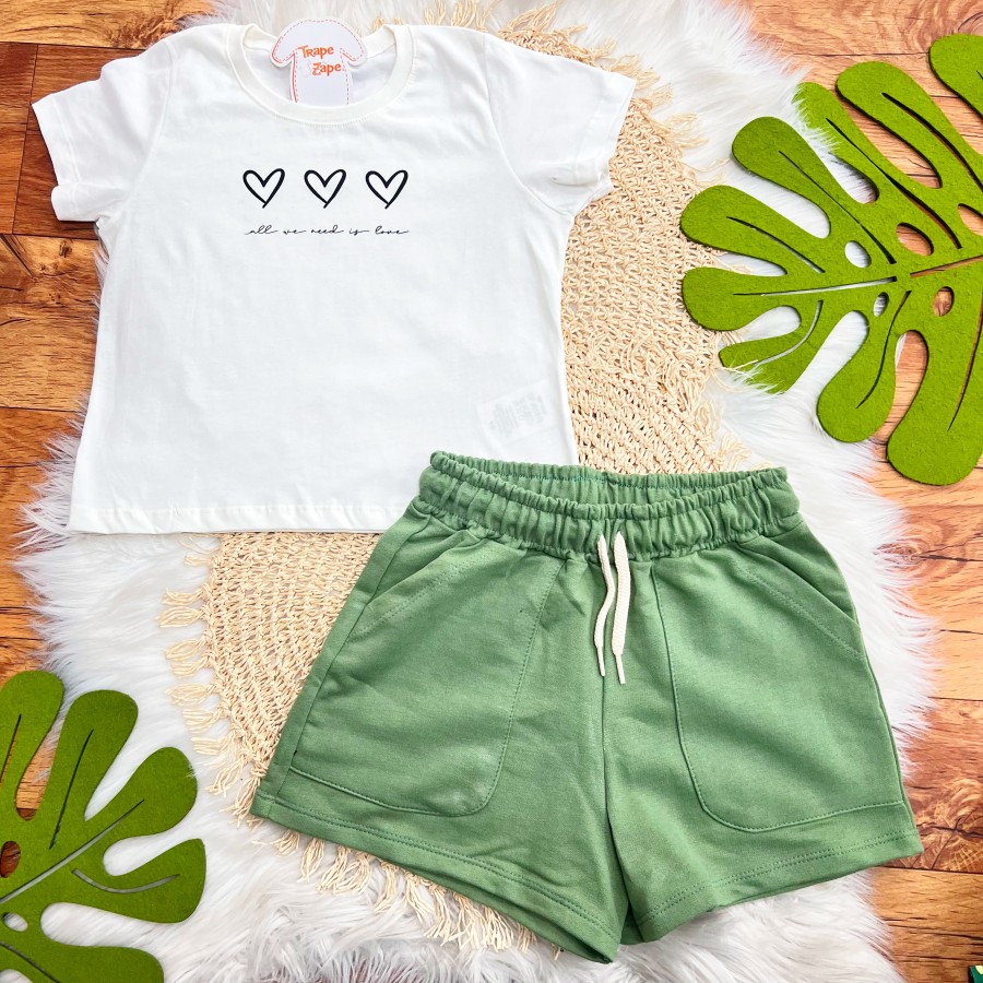  Conj. Blusa All We Need is Love e Short - Off White e Verde
